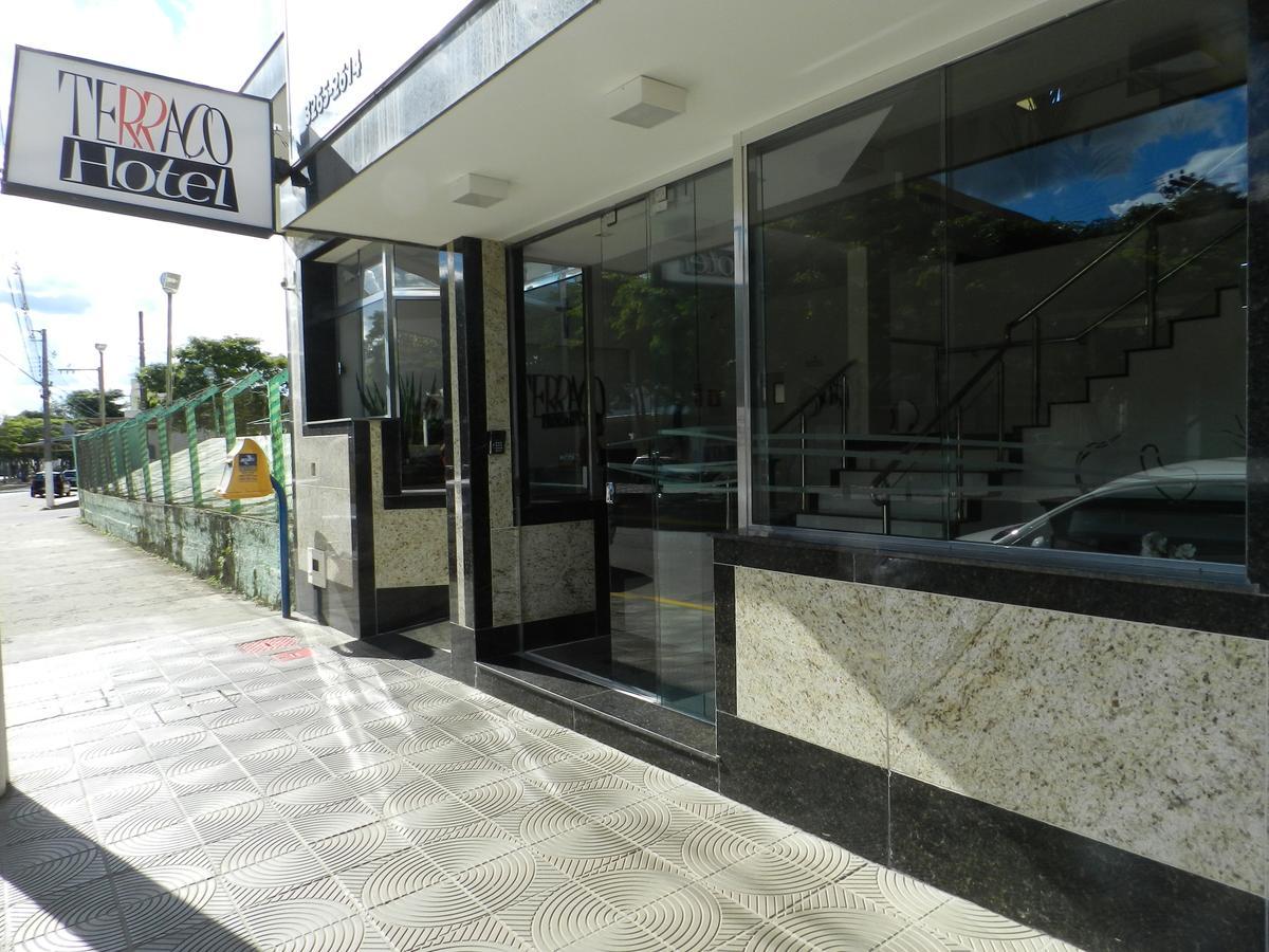 特拉索酒店 Três Pontas 外观 照片